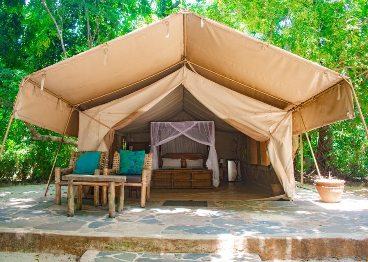 Firefly Eco Retreat Villa Shimoni Buitenkant foto