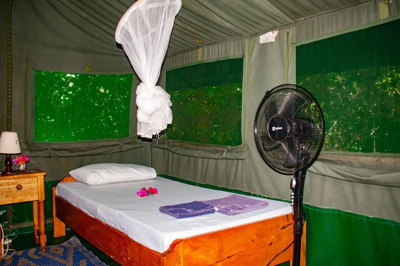 Firefly Eco Retreat Villa Shimoni Buitenkant foto