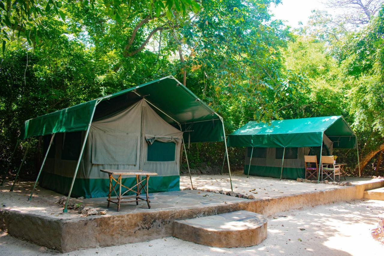 Firefly Eco Retreat Villa Shimoni Buitenkant foto