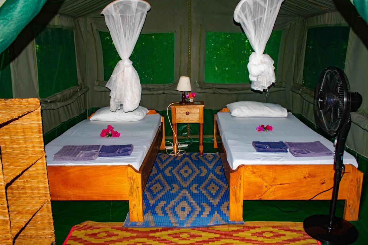 Firefly Eco Retreat Villa Shimoni Buitenkant foto