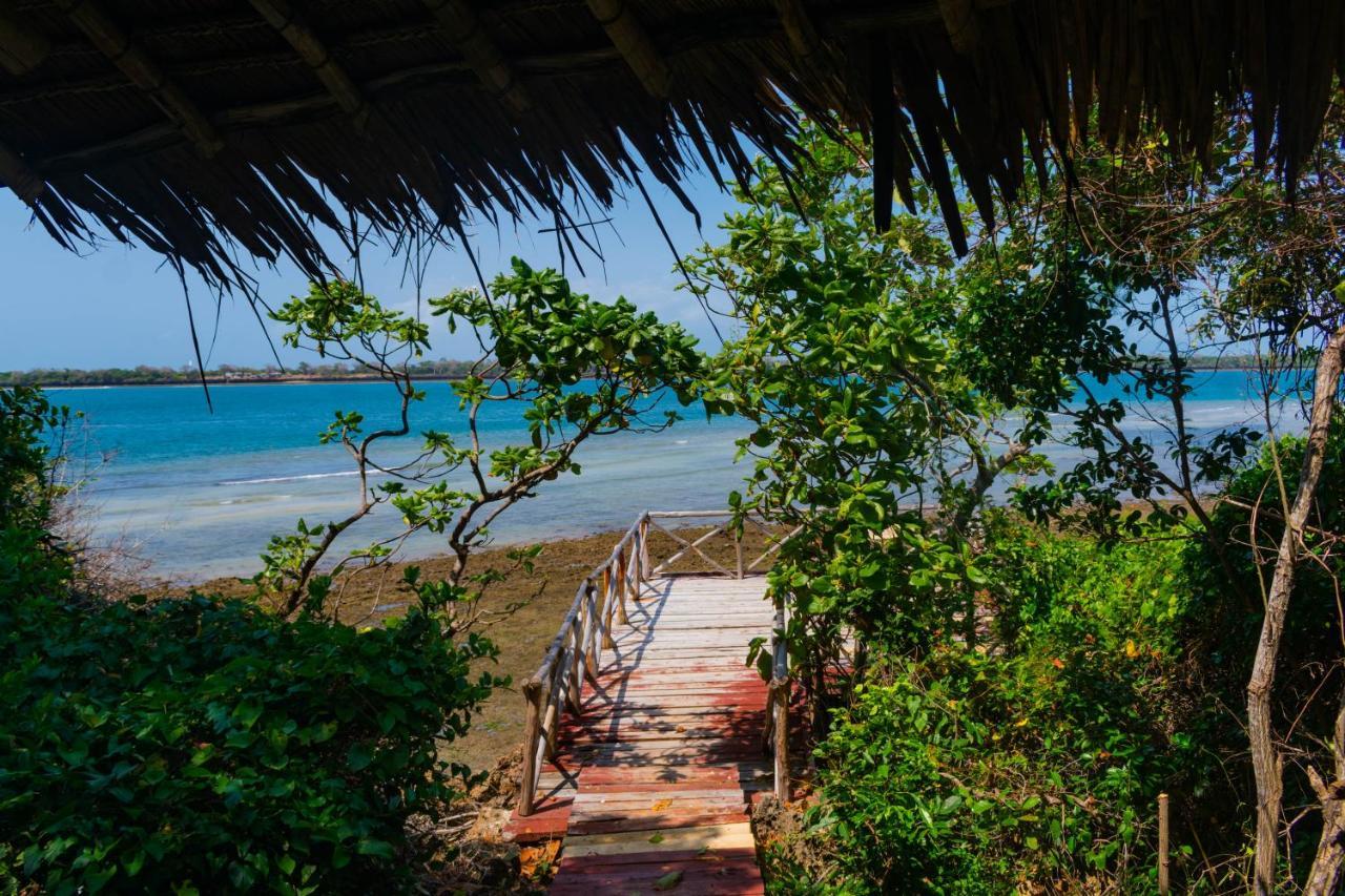 Firefly Eco Retreat Villa Shimoni Buitenkant foto