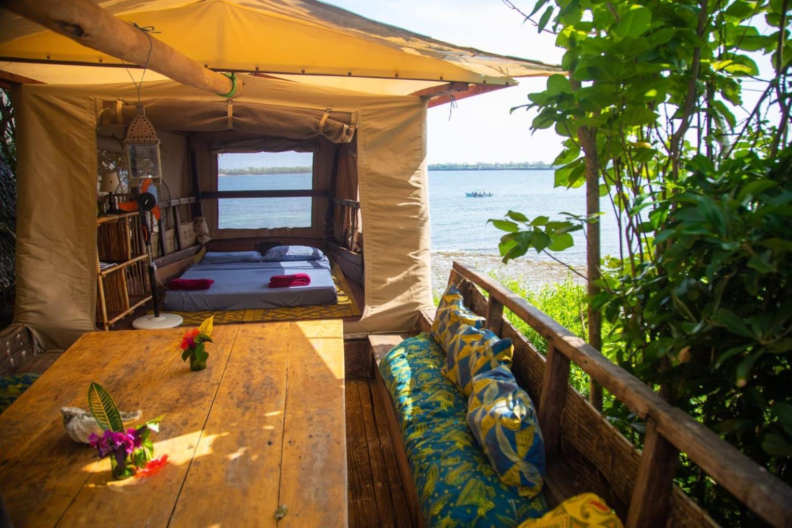 Firefly Eco Retreat Villa Shimoni Buitenkant foto