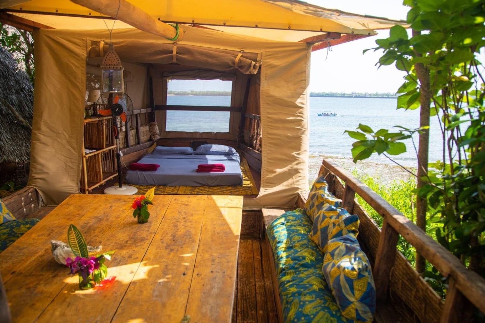 Firefly Eco Retreat Villa Shimoni Buitenkant foto