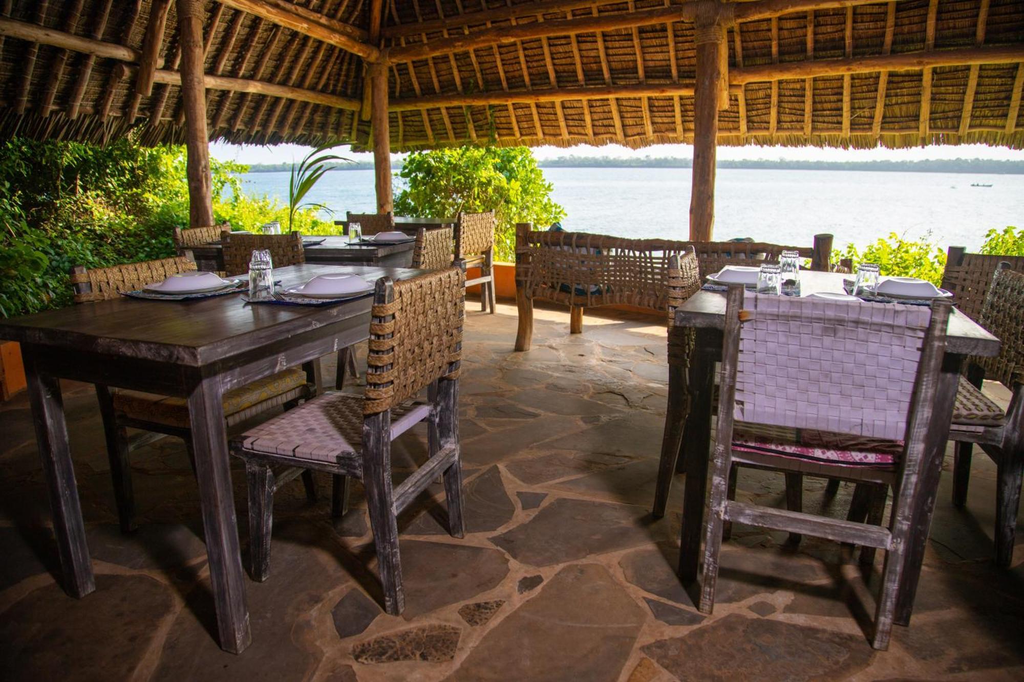 Firefly Eco Retreat Villa Shimoni Buitenkant foto